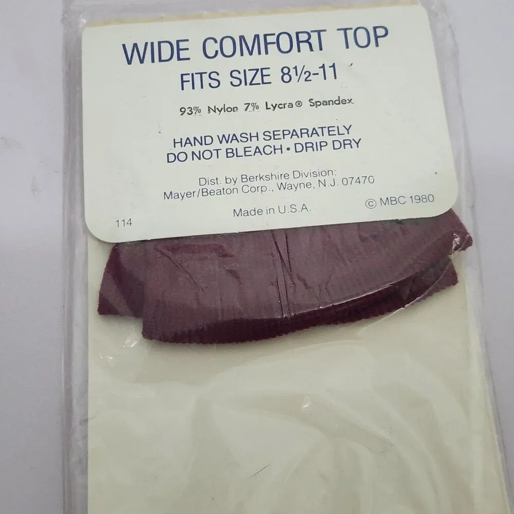 Vintage Berkshire Sheer Knee-Hi Stockings Nylon Sandalfoot Wide Comfort Top Set